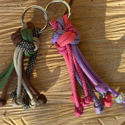 Schlüsselanhänger Diamantenknoten