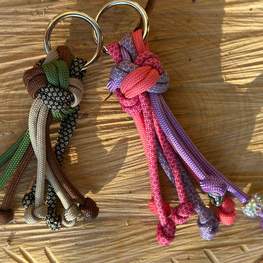 Schlüsselanhänger Diamantenknoten